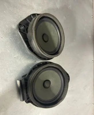 Opel Astra J Front door speaker