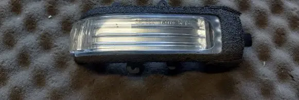Toyota RAV 4 (XA30) Mirror indicator light 21478514 52158
