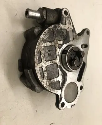 Volkswagen Sharan Vacuum pump 03L145100