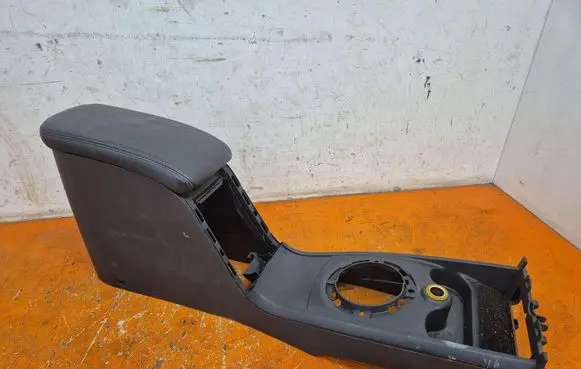 Renault Megane II Center console 8200079091