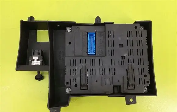 Fiat Grande Punto Central body control module 51881053