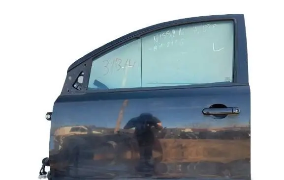Nissan Note (E11) Front door 3B4