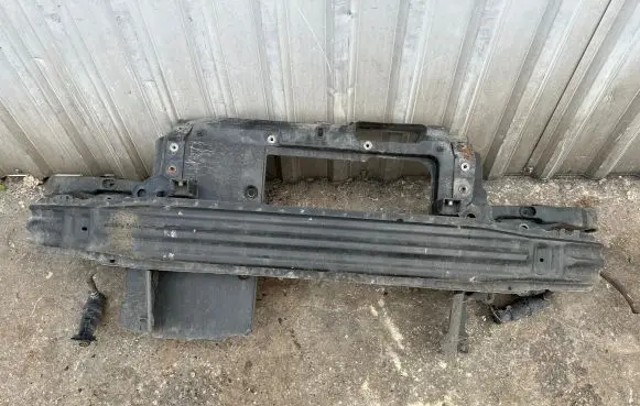 Skoda Fabia Mk1 (6Y) Front bumper cross member
