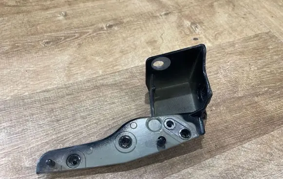 Jaguar F-Pace Fender mounting bracket HK8316291BC AG19CD3