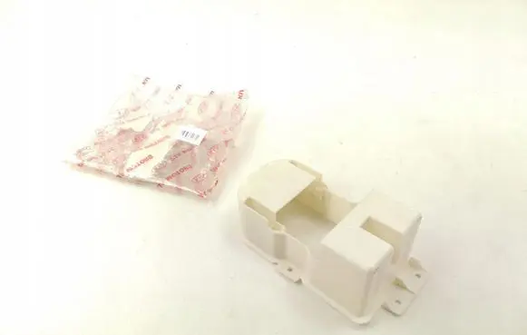 KIA Carnival Fuse box cover 0K55267P41B