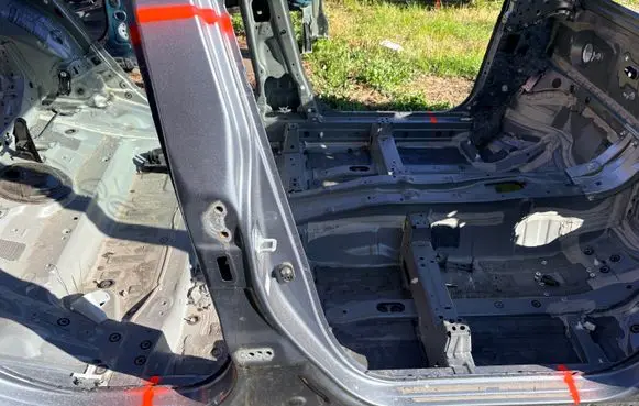 Honda HR-V Pillar (middle) 