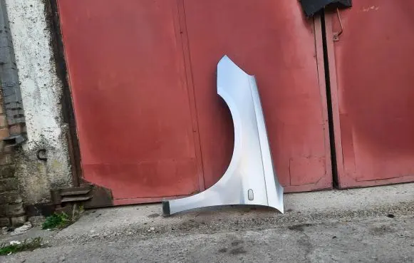 Chrysler Sebring (JS) Fender 05116471AA 0438990