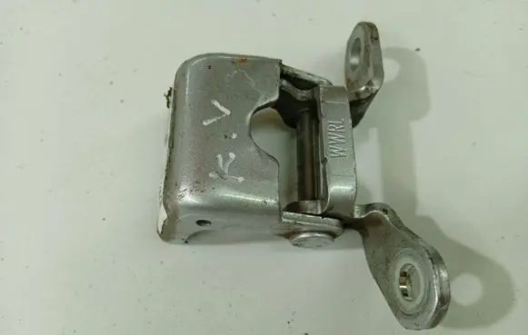 Honda Civic IX Front door upper hinge 
