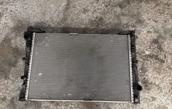 Mercedes-Benz E W213 Coolant radiator A0995007303 666003