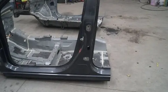 Mazda CX-5 Pillar (middle) 