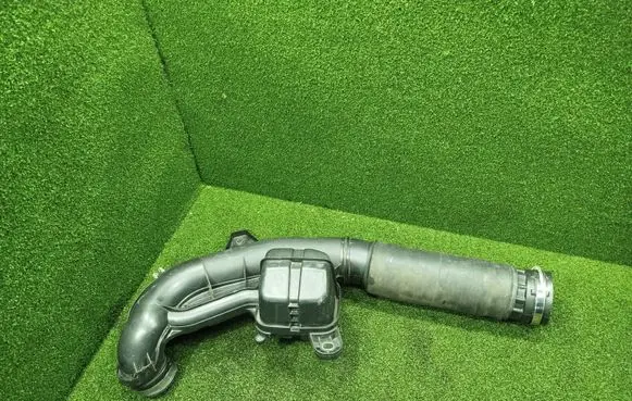 Renault Trafic III (X82) Air intake hose/pipe 165756662R 93460920 1232050S01