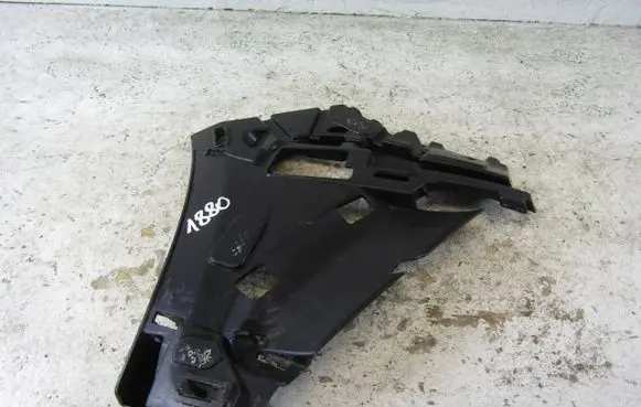Renault Megane IV Front bumper mounting bracket 960161714R