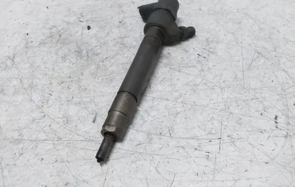 Volvo S80 Fuel injector 30777526 0445110298
