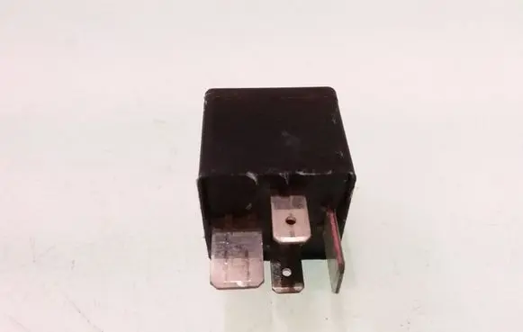 Audi A3 S3 8L Other relay 95VW10K705CA