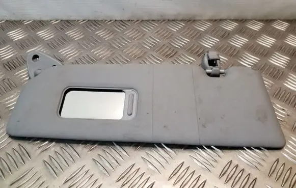 BMW 1 E81 E87 Sun visor
