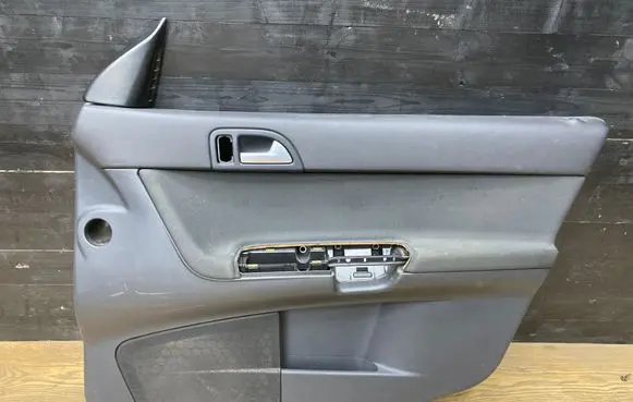Volvo V50 Front door card panel trim 8679451