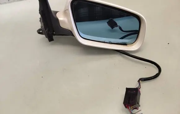 Audi A8 S8 D2 4D Front door electric wing mirror E1010593