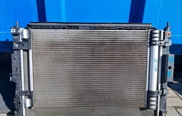 Peugeot 308 Radiator set 9832930080 9816746580