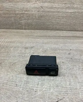 BMW 3 E46 Hazard light switch 8368920 61318368920