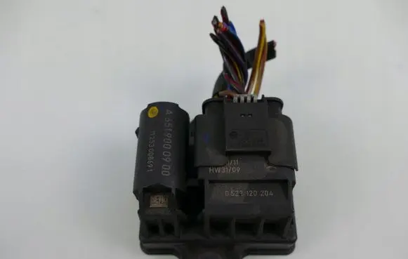 Mercedes-Benz E W212 Glow plug pre-heat relay A6519000900