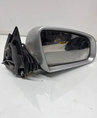Audi A4 S4 B7 8E 8H Front door electric wing mirror 5001