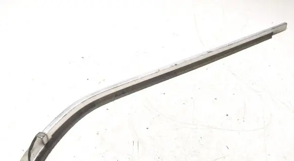 BMW 6 E24 Rear door windshield rail 