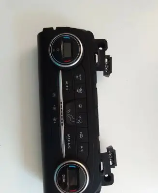 Ford Kuga III Air conditioner control unit module LJ6T18C612BC
