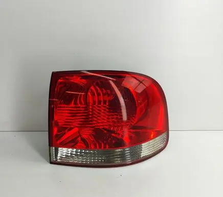 Volkswagen Touareg I Rear/tail lights 7L6945096L