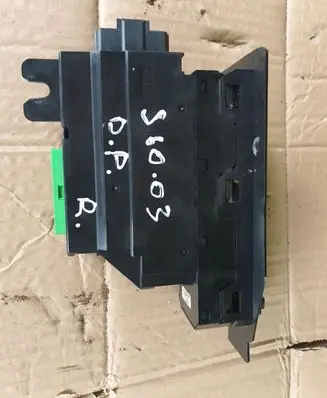 Volvo S60 Electric window control switch 30658117
