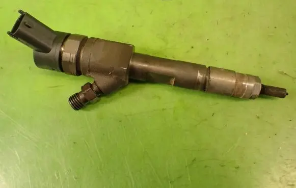 Renault Scenic II - Grand scenic II Fuel injector
