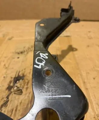 Ford Fiesta Timing chain cover 98MM6M016AC