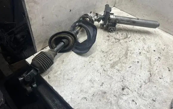 Opel Antara Steering column universal joint 96874503