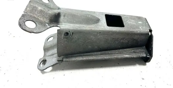 Volvo V70 Radiator support slam panel bracket 