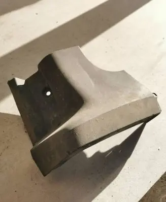Volvo XC90 Side skirt front trim 