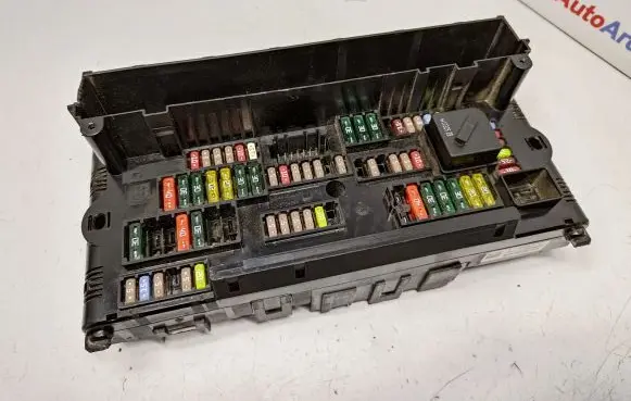 BMW 7 F01 F02 F03 F04 Fuse module 9252816 61149252816 61149234422