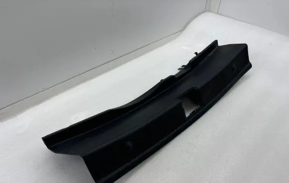 Mercedes-Benz E C207 W207 Trunk/boot sill cover protection A2076901641 108009