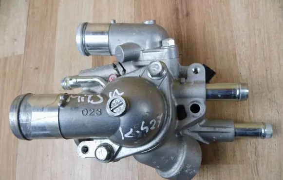 Mitsubishi Outlander Thermostat 1305A402