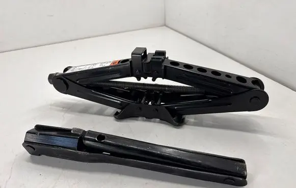 Ford Mustang VI Lift Jack FR3C17080AB FR3C17035AA