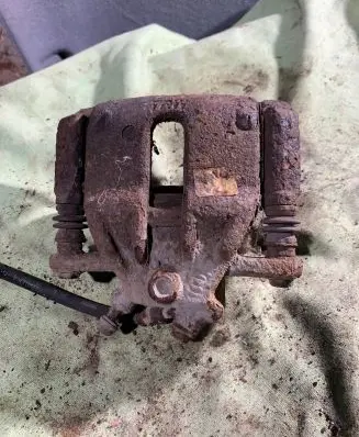 Nissan Micra Front brake caliper 3751