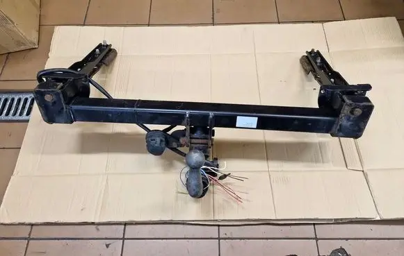 Subaru Legacy Tow bar 