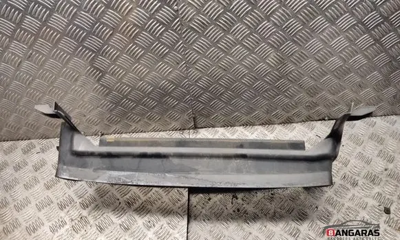 Volvo V50 Intercooler air guide/duct channel 08620121