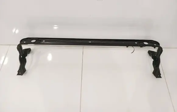 Volvo V40 Bottom radiator support slam panel 