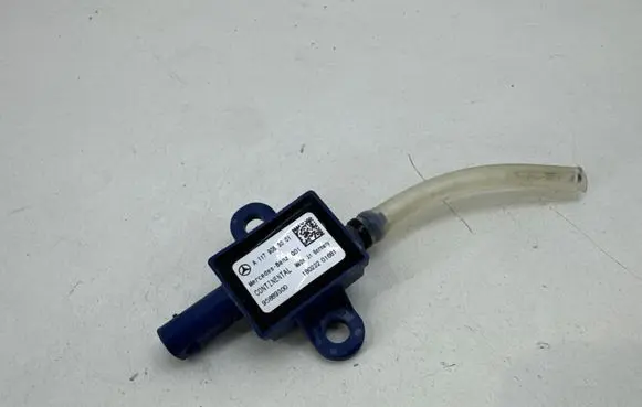 Mercedes-Benz CLA C117 X117 W117 Airbag deployment crash/impact sensor A1179053001