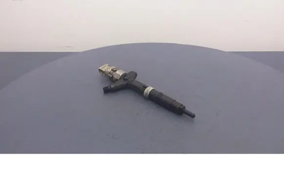 Toyota Avensis T220 Fuel injector 2367027010