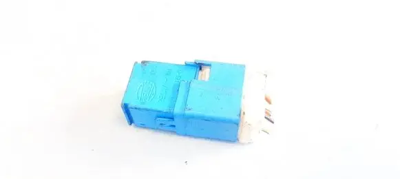 Nissan Primera Other relay 252309f920 4ra007813-03