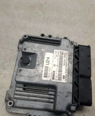 Hyundai i40 Engine control unit/module 391252A221 391202A221 0281019573