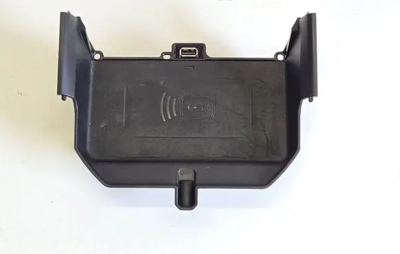 BMW 5 G30 G31 G38 Wireless charging module 83145001