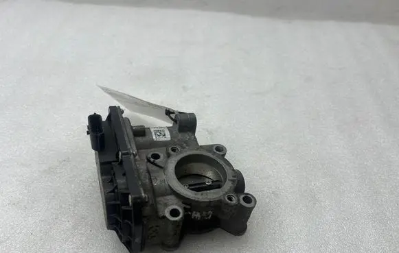Nissan Qashqai Throttle valve 161206038R