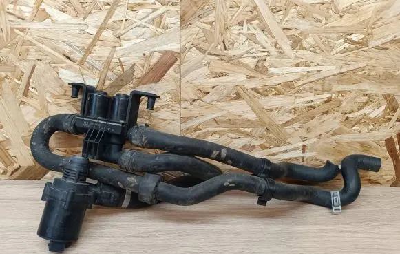 BMW 5 E60 E61 Coolant heater control valve 6931708 6917700