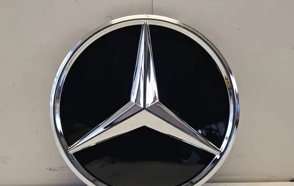 Mercedes-Benz V Class W447 Manufacturer badge logo/emblem A0008800300 A0008881600